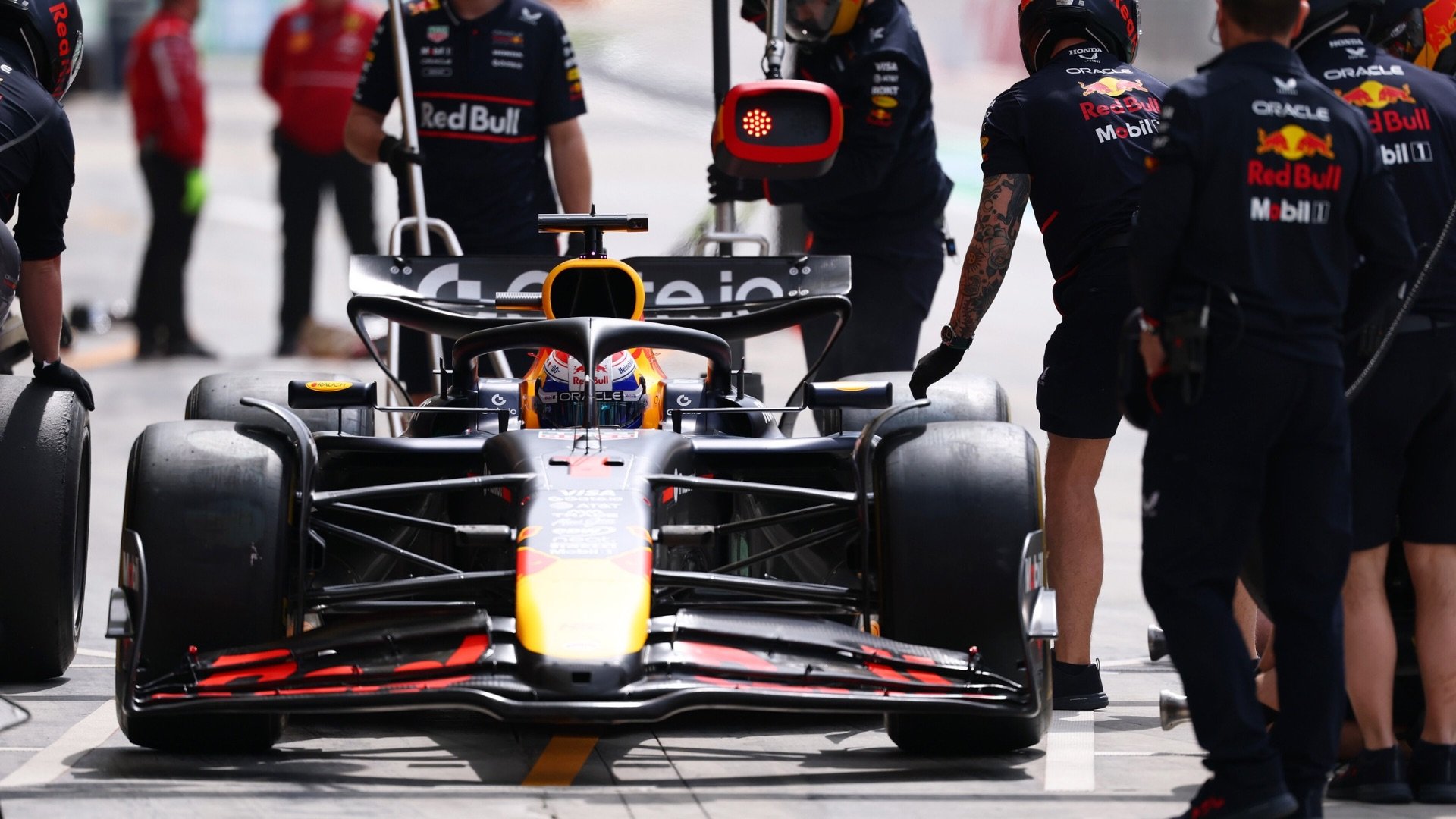 Why were Red Bull’s pit stops so slow in Bahrain?