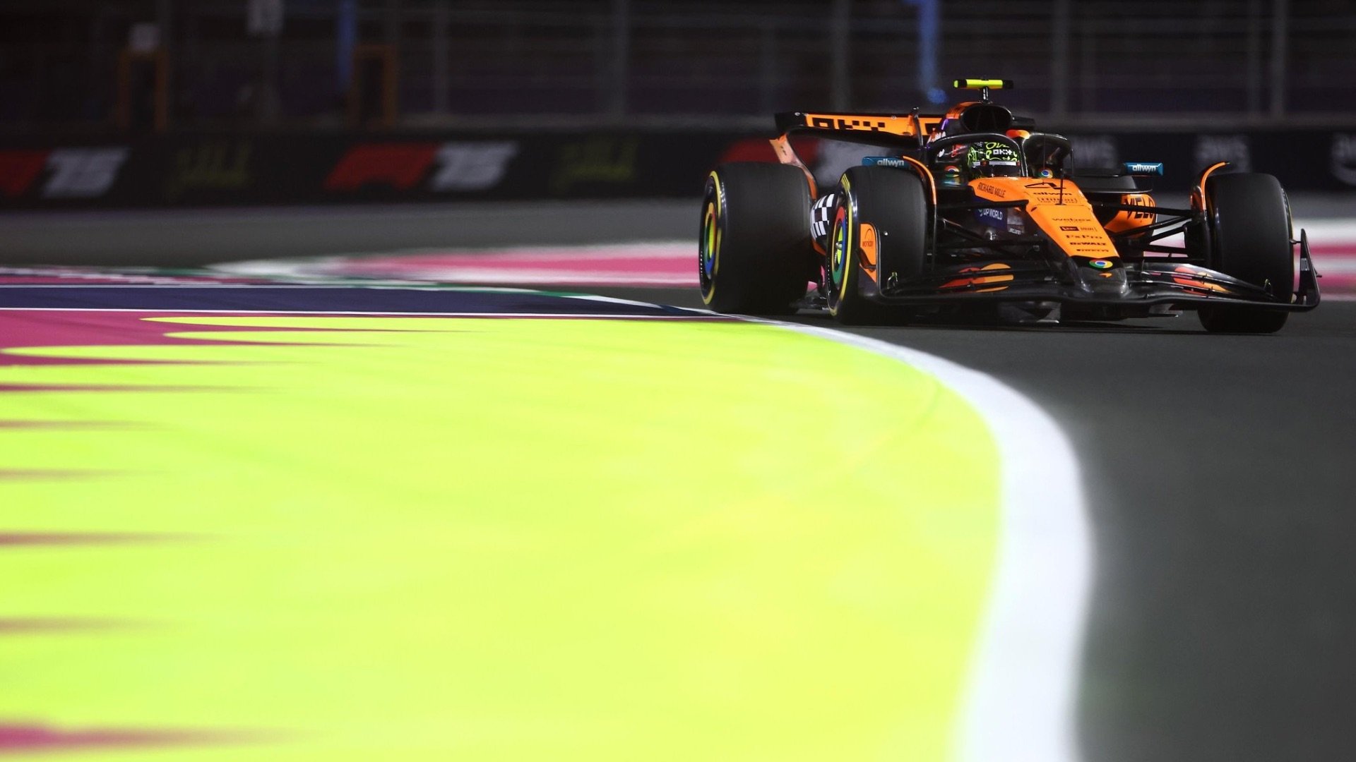 Lando Norris sets the pace in second Saudi Arabian GP practice
