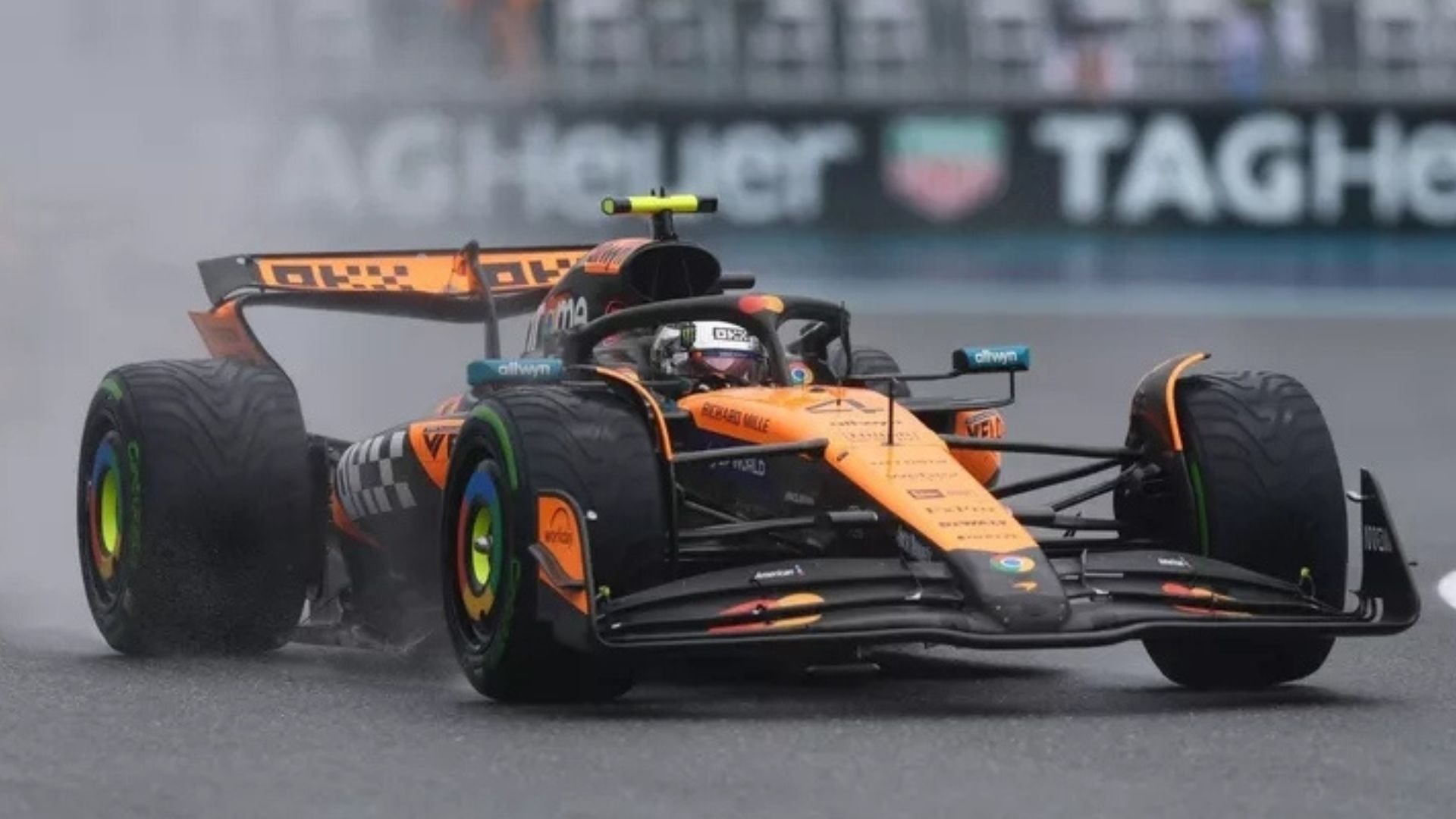 Lando Norris si aggiudica la vittoria nel disordinato Miami Sprint