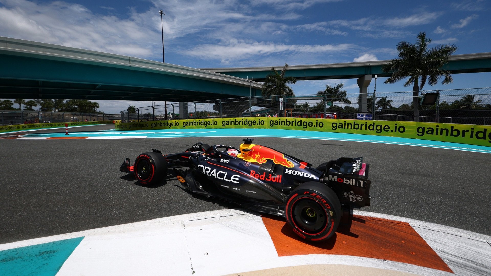 Max Verstappen batte Lando Norris e conquista la pole position del Gran Premio di Miami