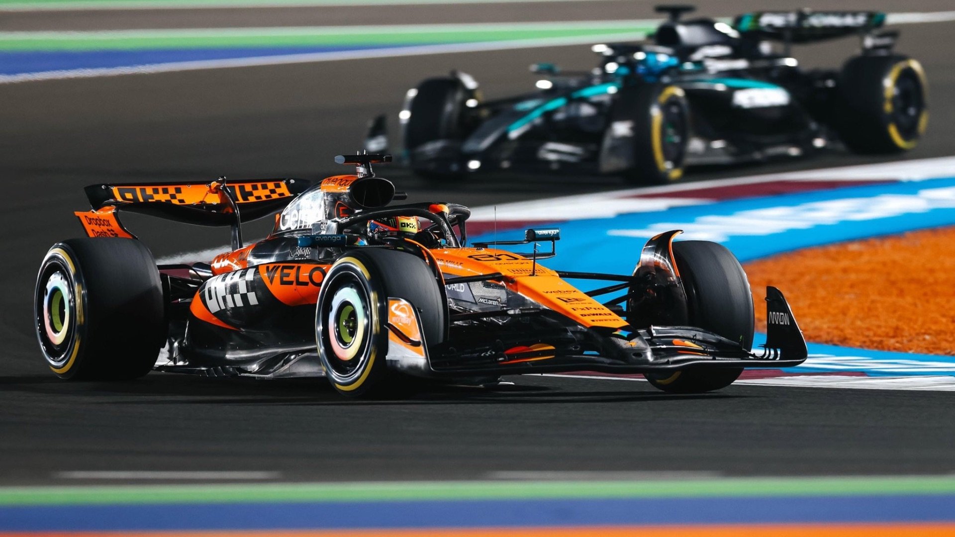 Oscar Piastri cruises to Qatar sprint race victory