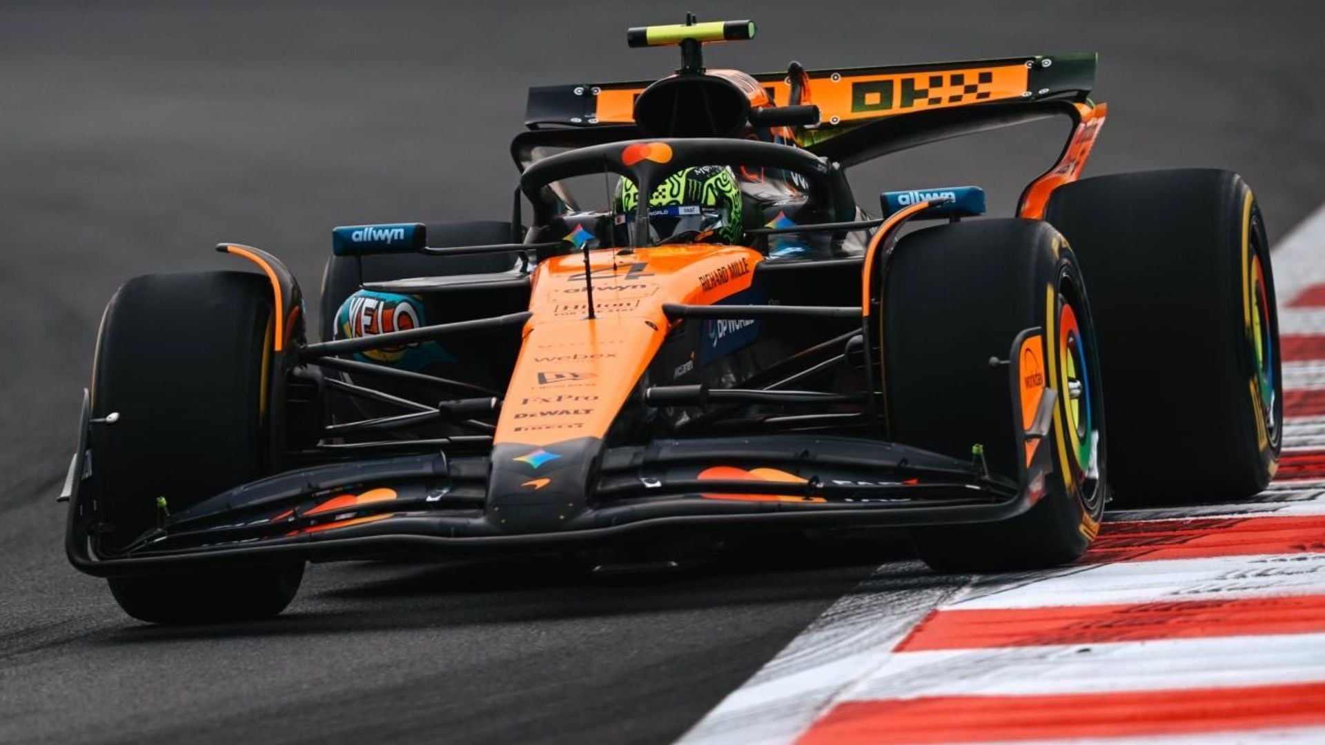 Lando Norris remporte la première séance d'essais du GP d'Abu Dhabi, riche en débutants