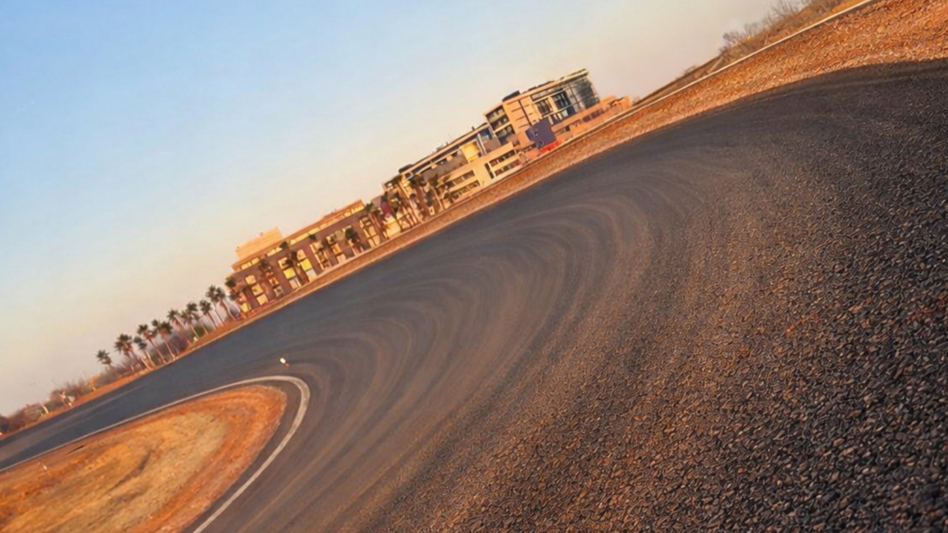 Video: Carlos Sainz completes first laps of Madrid’s new Formula 1 circuit